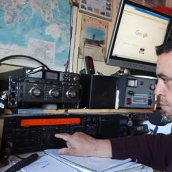 Radio amateurs, from their room to the world in the days of confinement